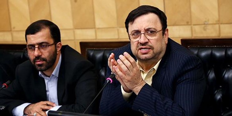فیروزآبادی: نبود قانون در فضای مجازی، آسیب‌های زیادی متوجه مردم کرده است - مرجع تنظیم مقررات خدمات فضای مجازی ایران - دبیر شورایعالی فضای مجازی گفت: با توجه به مخالفتی که در فضای مجازی با طرح حمایت از حقوق کاربران شده، اگر این طرح در مجلس تصویب نشود دولت باید در زمینه نظام تنظیم مقررات و حکمرانی فضای مجازی طرحی ارائه دهد؛ این بار دولت این طرح را برای تصویب به مجلس می‌برد. دولت و مجلس بخش‌هایی از نظام حکمرانی هستند.