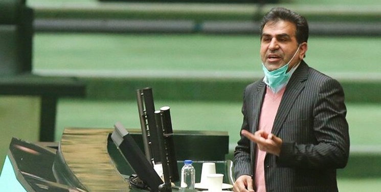 نایب رئیس کمیسیون اجتماعی مجلس: ایران جزو معدود کشورهای بدون قانون فضای مجازی است - مرجع تنظیم مقررات خدمات فضای مجازی ایران - نایب رئیس کمیسیون اجتماعی مجلس با بیان اینکه ایران جزو معدود کشورهای بدون قانون فضای مجازی است، گفت: باید برای حمایت و صیانت از فضای مجازی و کسب‌ و کارهای آن قانون لازم را تدوین کرده و به تصویب برسانیم.