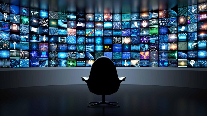 یاداشت/ روایت کنیم یا روایت شویم؟ - مرجع تنظیم مقررات خدمات فضای مجازی ایران - این گستردگی شبکه‌های مجازی باعث شده است که جامعه امروز جامعه‌ای باشد که مرتب می‌خواهد از محیطش اطلاعات داشته باشد تا بتواند تصمیم بگیرد و هر لحظه بسیار متحول، مُتَلَوِّن و رنگ‌به‌رنگ است.